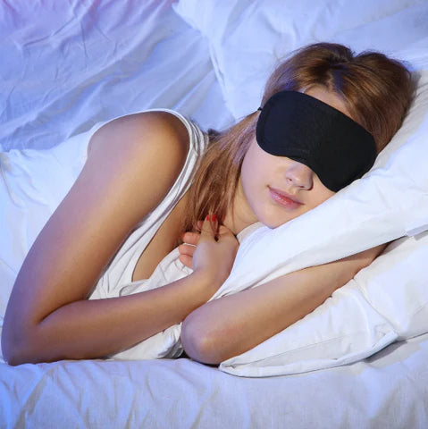 Máscara para Dormir em Veludo Adaptável - Concilia o Sono